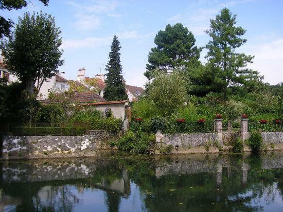 Charmant Village Proche Disneyland & Paris Crecy-la-Chapelle Exterior foto